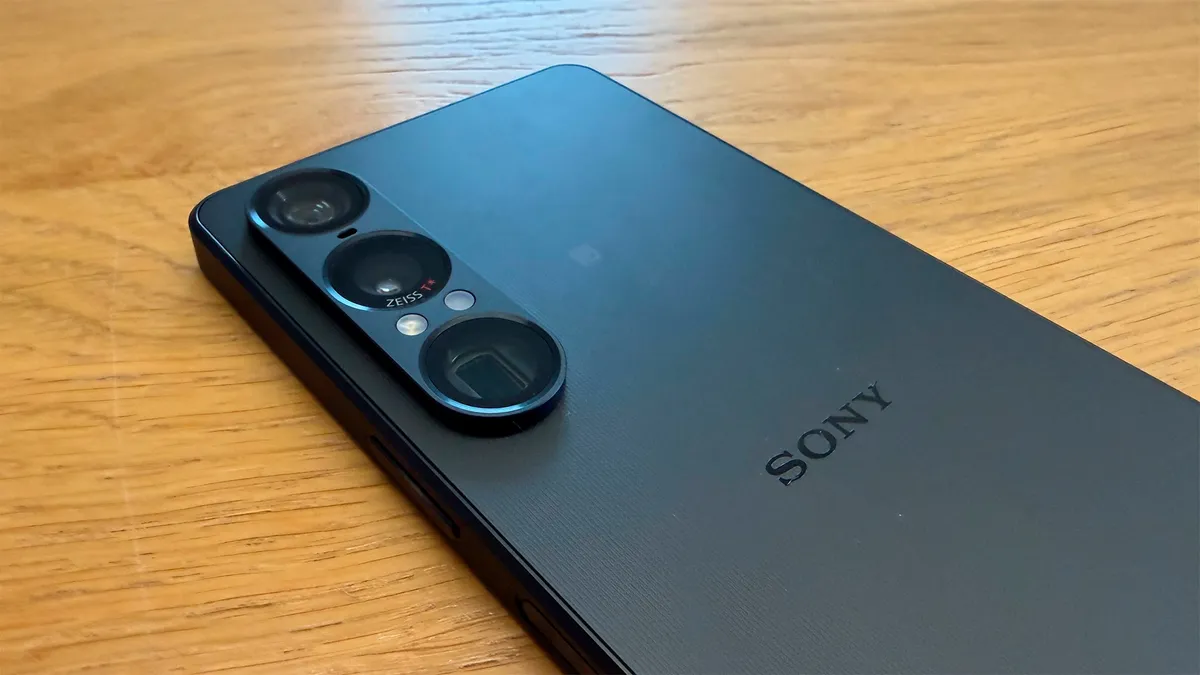Обзор Sony Xperia 1 VII — флагман для работы, а не для соцсетей картинка Xperia 1 VII