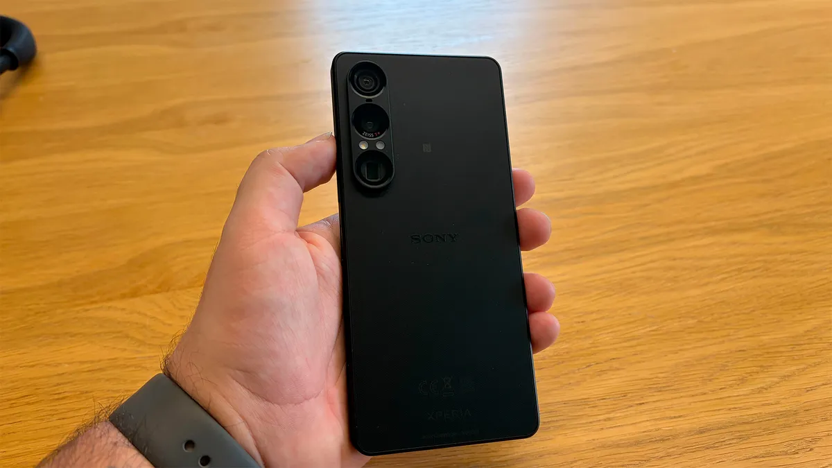 Обзор Sony Xperia 1 VII — флагман для работы, а не для соцсетей картинка Xperia 1 VII