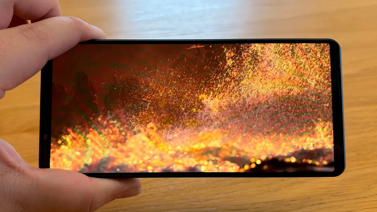 Обзор Sony Xperia 1 VII — флагман для работы, а не для соцсетей картинка Xperia 1 VII