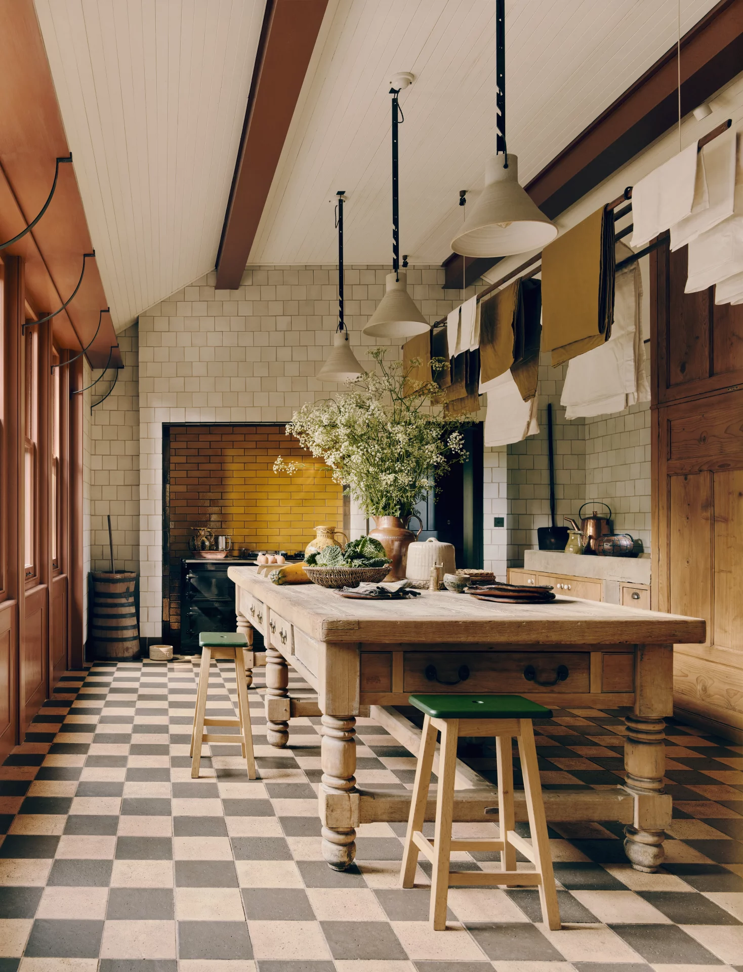 Забудьте про обои и полюбите тьму: Джонатан Рид о том, как не превратить ремонт в катастрофу картинка Правильный дизайн интерьера от профи | DGL.RU