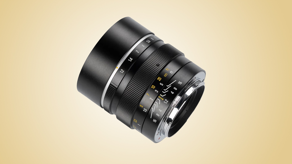 Забыли про автофокус. Новый 7Artisans MF 50mm f/1.2 — это просто кусок металла и стекла за 8 тысяч