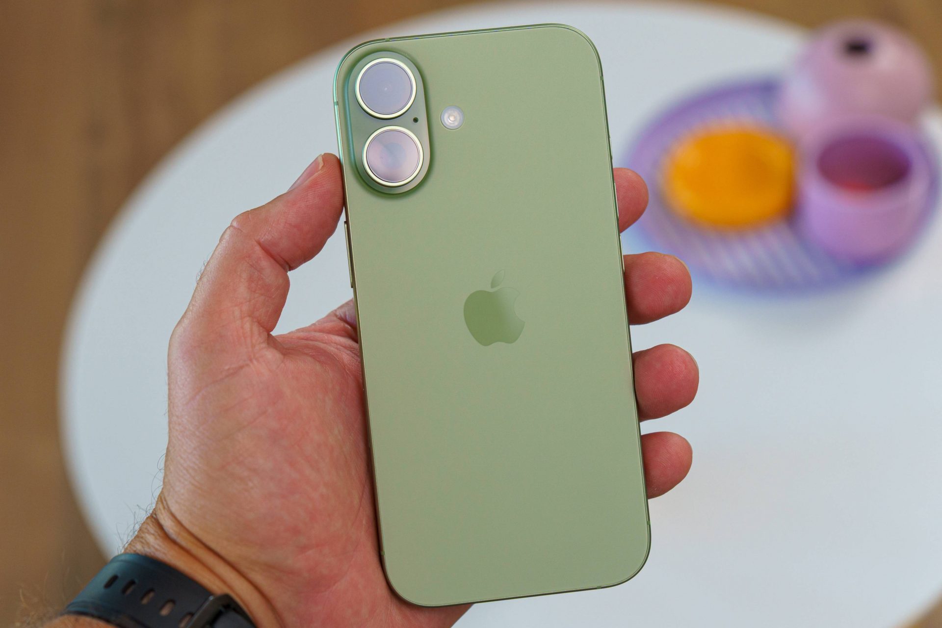 Зря Apple это затеяла: сборку чипов для iPhone переносят в Индию, и это плохой знак картинка Apple вернет MagSafe в iPhone 17e: что известно | DGL.RU