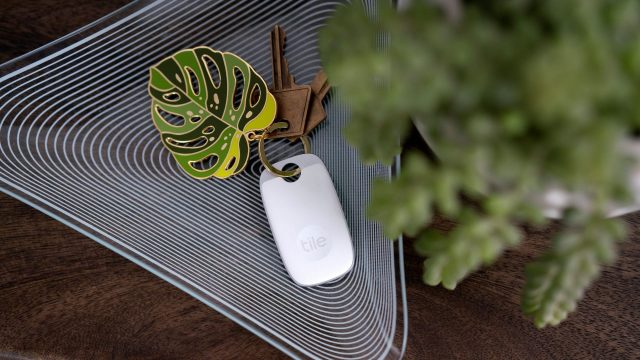 Обзор Tile Pro (2022): мощный Bluetooth-трекер для ключей