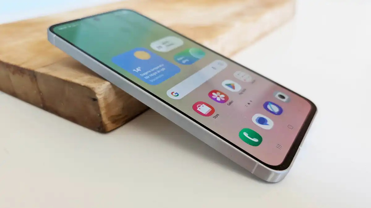 Samsung Galaxy A56 и Samsung Galaxy A36