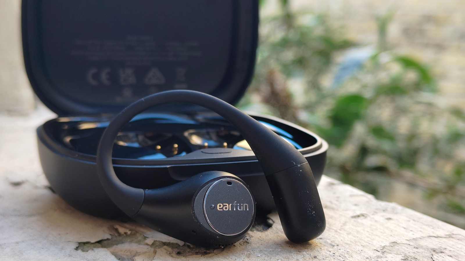 Обзор EarFun OpenJump — открытые наушники с защитой IPX7 картинка EarFun OpenJump