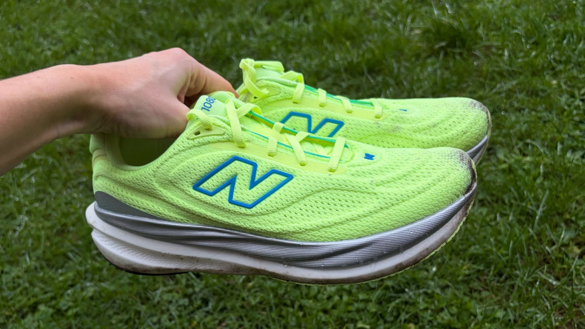 Обзор New Balance 1080v15 — лучшие для бега картинка New Balance 1080v15