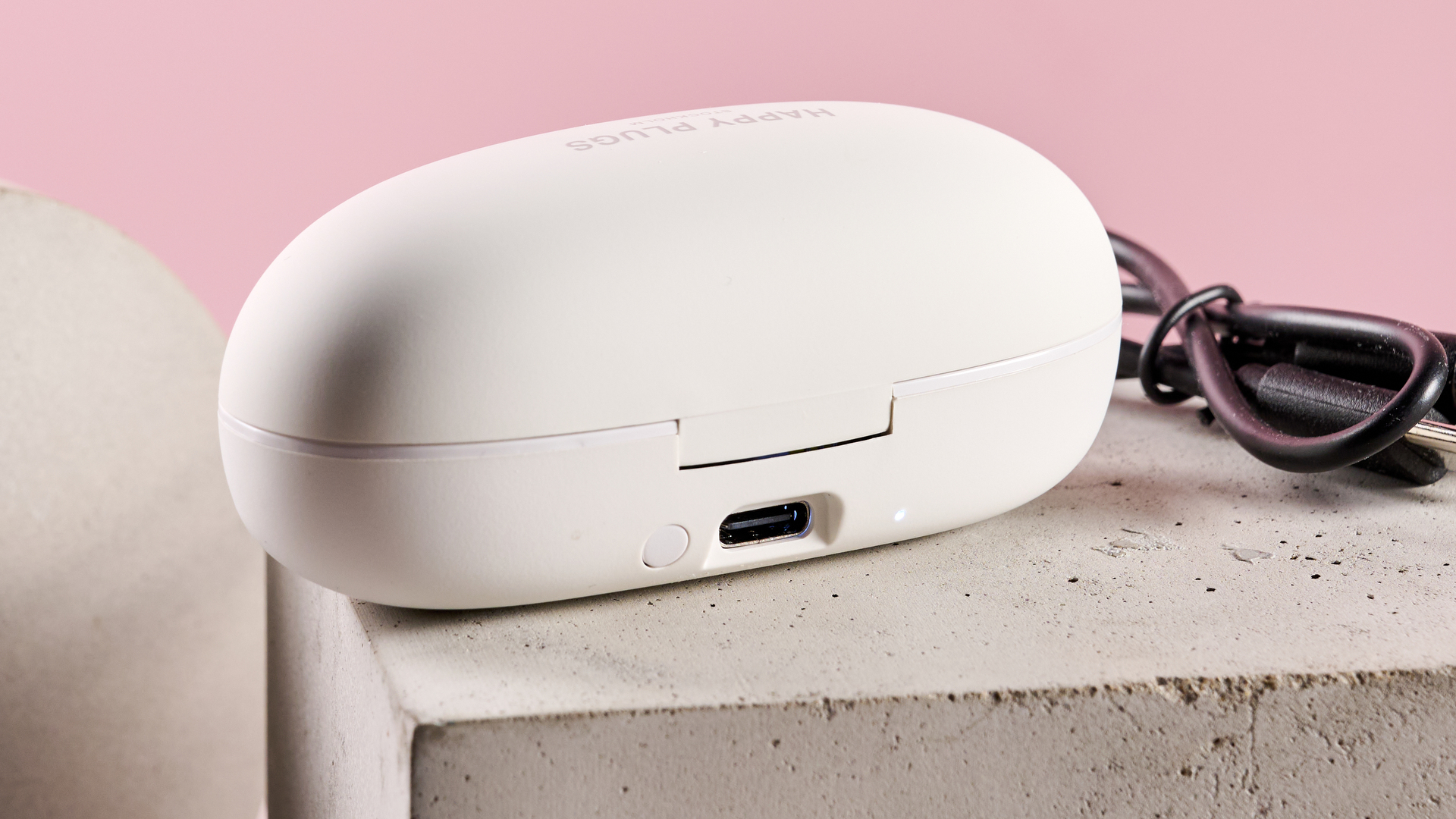 Обзор Happy Plugs Clip — недорогие открытые TWS-наушники картинка Happy Plugs Clip