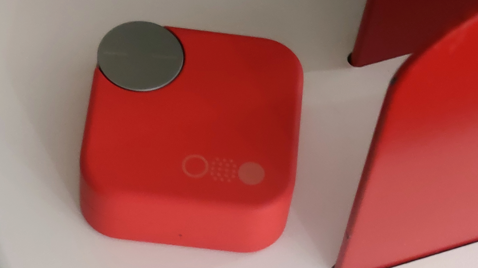 Обзор CMF Buds Pro 2 — яркий дизайн и управление на кейсе картинка CMF Buds Pro 2