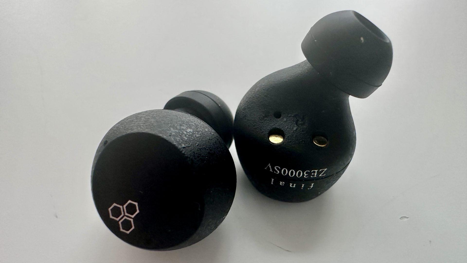 Обзор Final Audio ZE3000 SV — наушники с ровным звуком картинка Final Audio ZE3000 SV