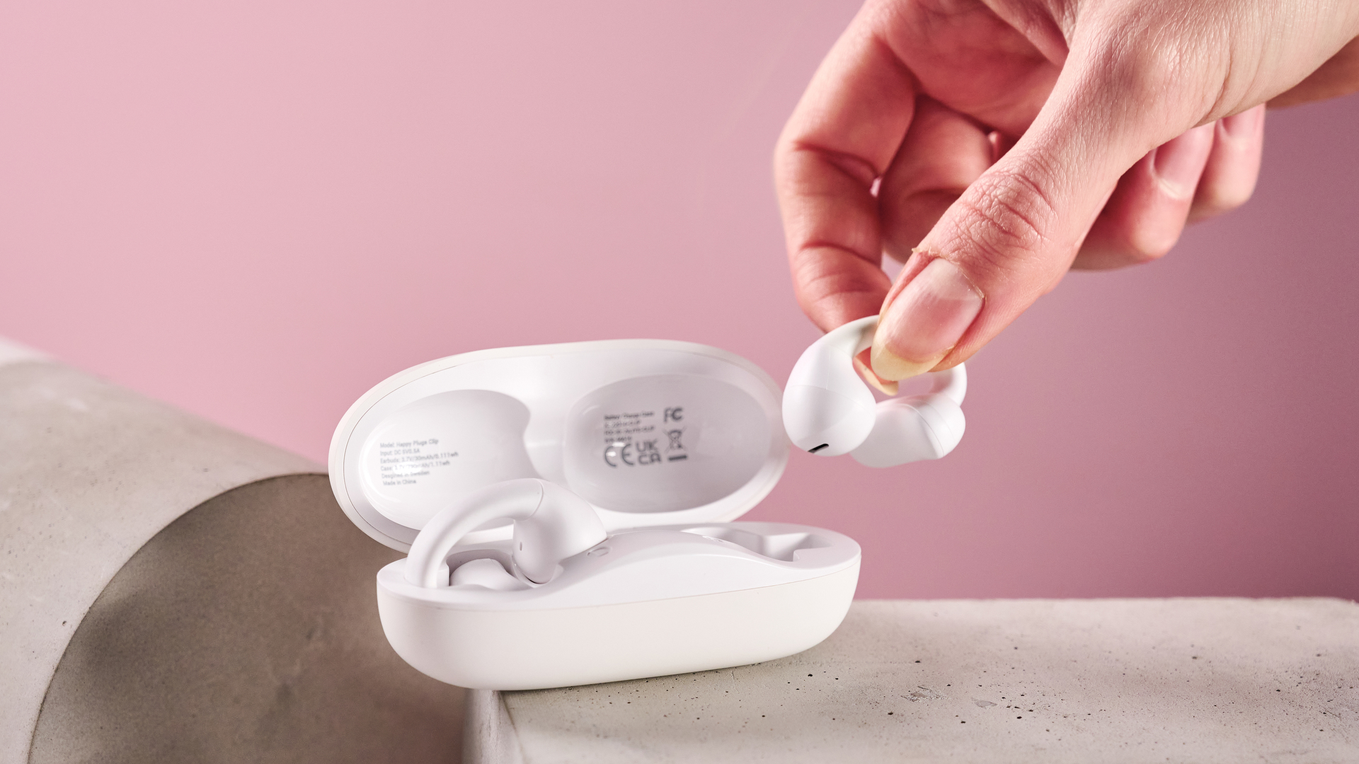 Обзор Happy Plugs Clip — недорогие открытые TWS-наушники картинка Happy Plugs Clip