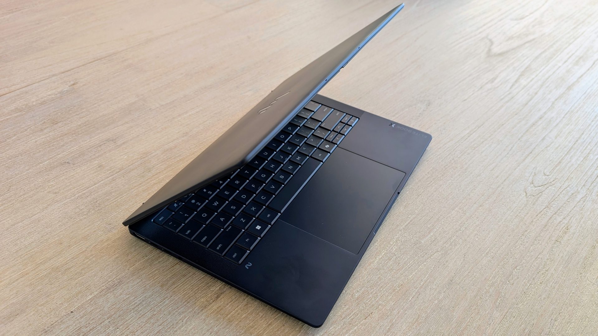 HP EliteBook X G2i