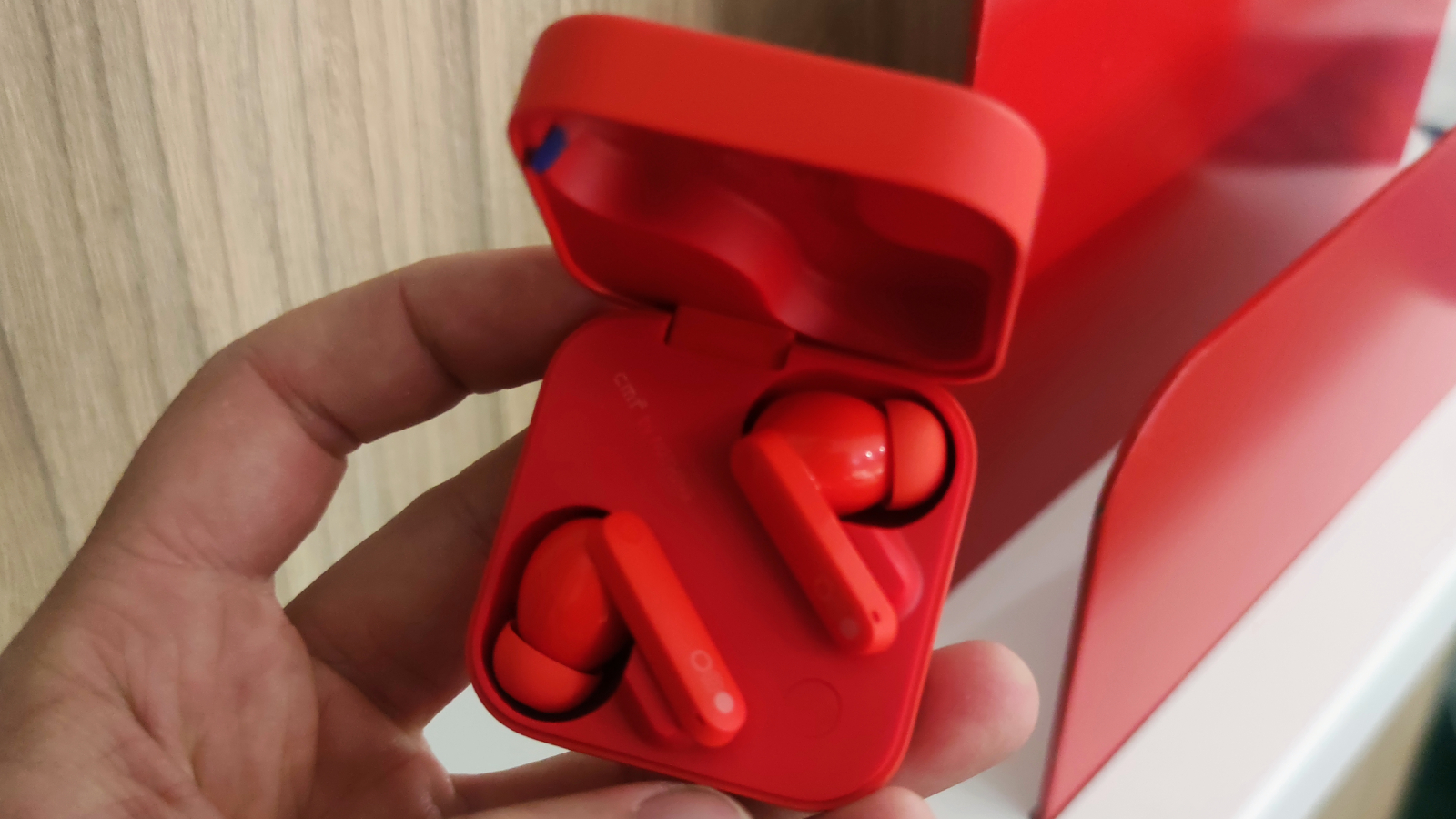 Обзор CMF Buds Pro 2 — яркий дизайн и управление на кейсе картинка CMF Buds Pro 2