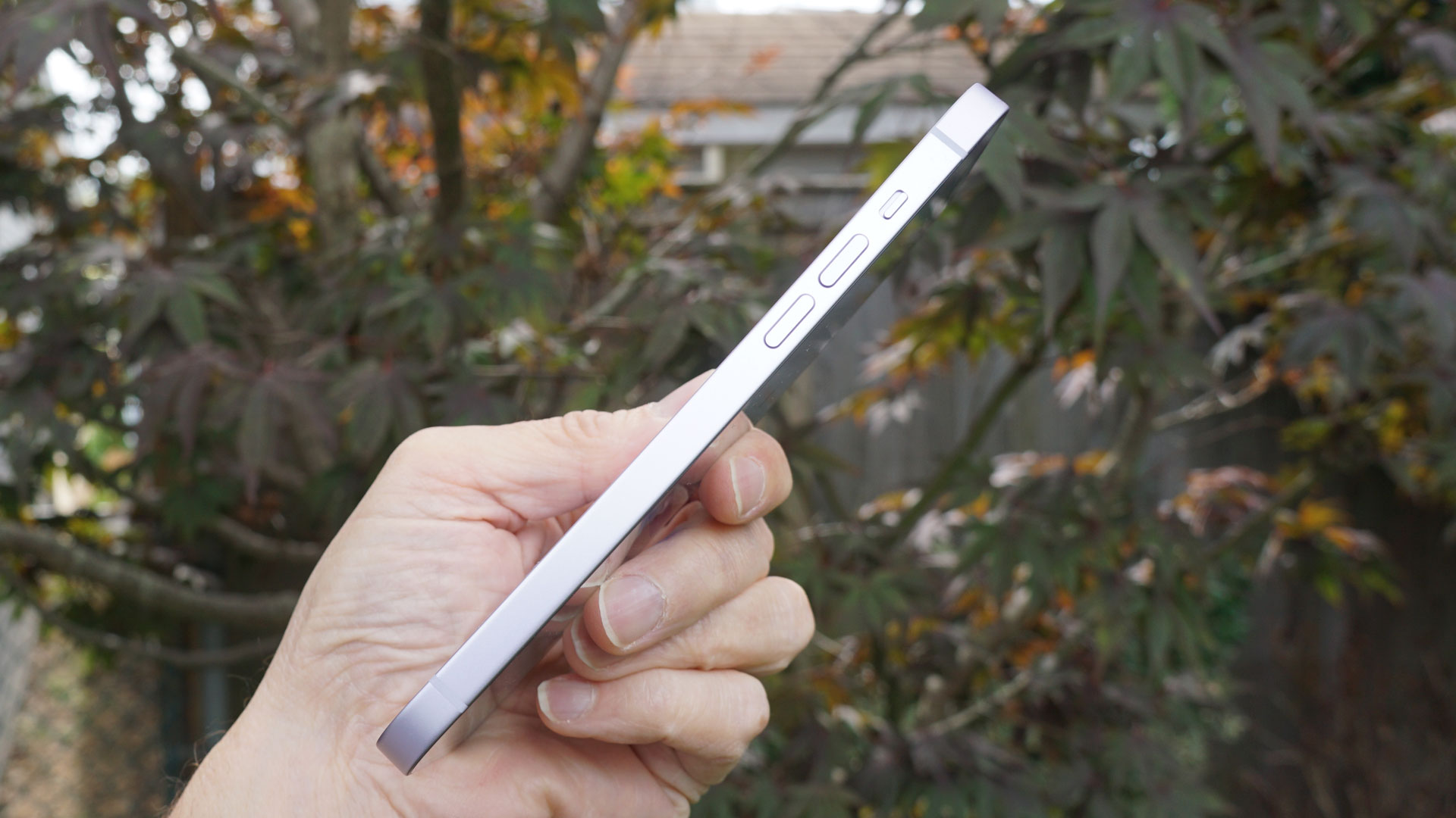 Обзор Apple iPhone 14 Plus — большой экран без переплаты картинка Apple iPhone 14 Plus