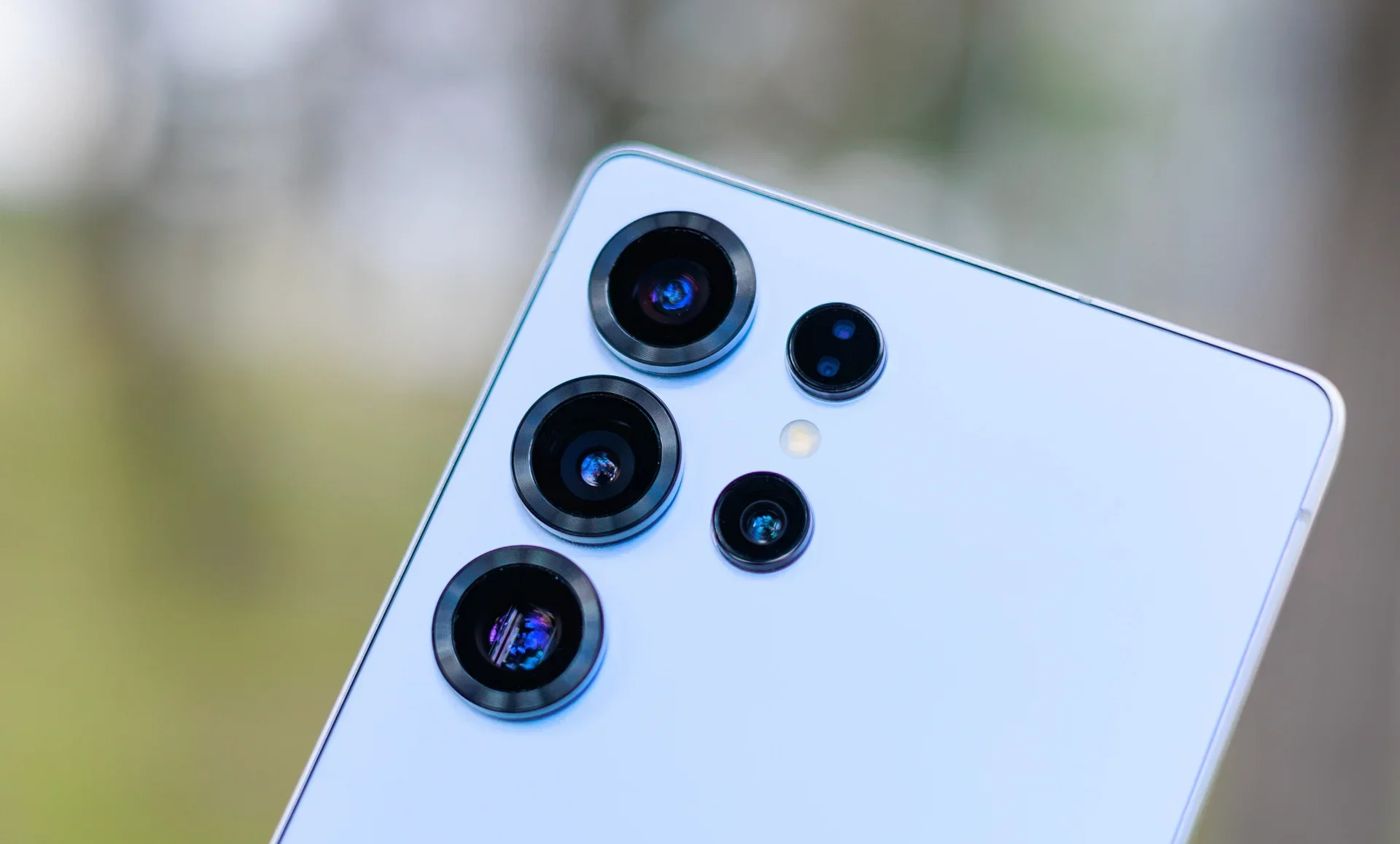 Смартфон Samsung Galaxy S26 Ultra: провал? | DGL.RU