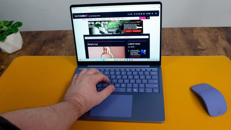 Microsoft Surface Laptop 13-inch