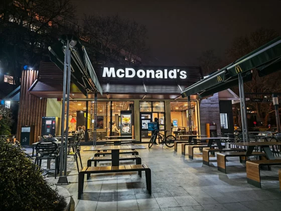 Honor Magic 8 Pro и Samsung Galaxy S25 Ultra