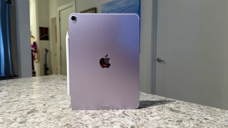 Apple iPad Air 11-inch (2025)