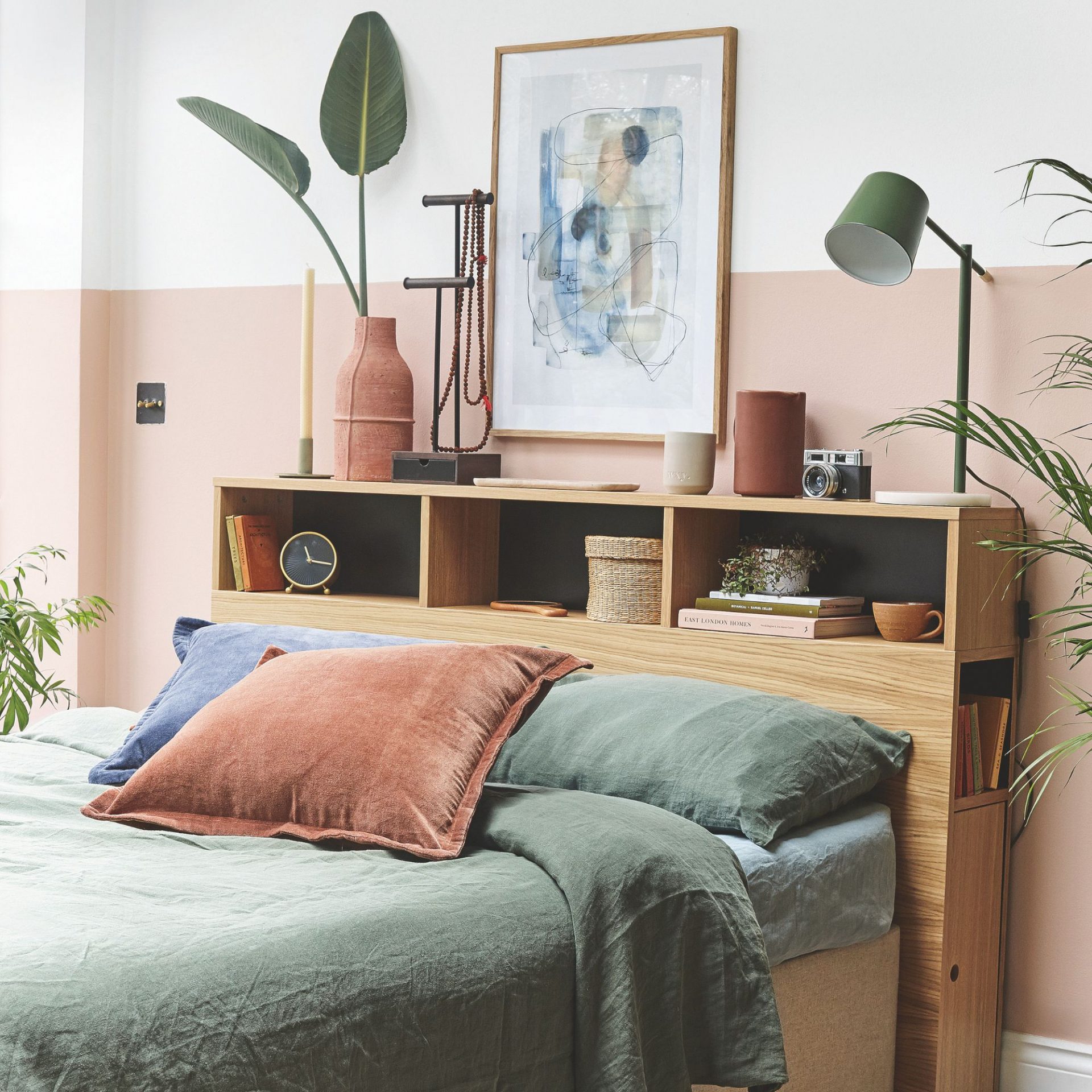 5 вещей, которые всегда есть в спальне у настоящих чистюль картинка 5 вещей для порядка в спальне: секреты чистюль | DGL.RU