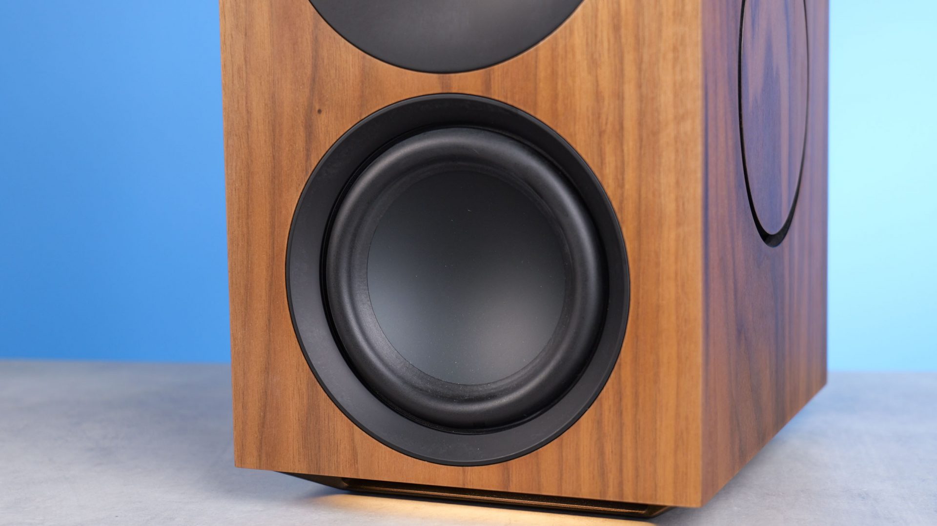 Обзор Cambridge Audio L/RX: сможет ли она обойти хиты от KEF? картинка Акустика Cambridge Audio L/RX: первый звук | DGL.RU