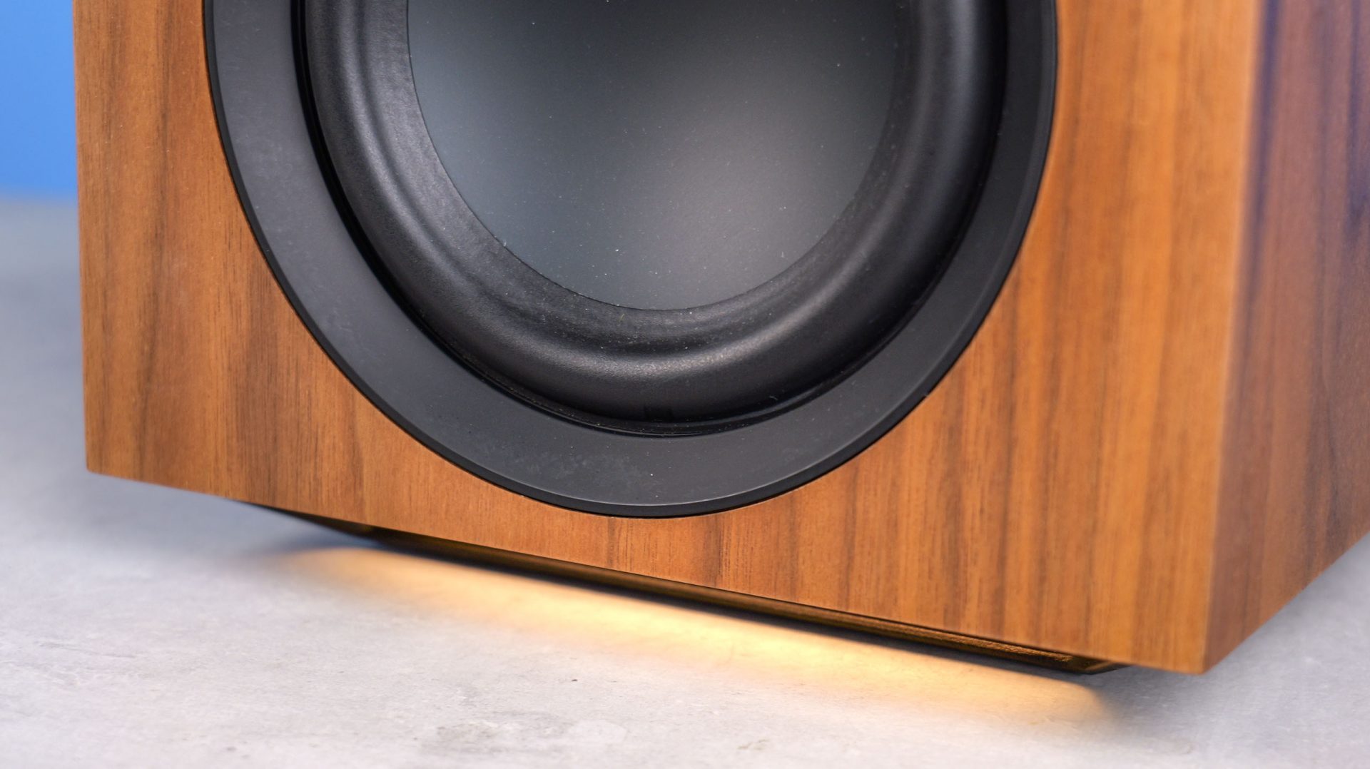 Обзор Cambridge Audio L/RX: сможет ли она обойти хиты от KEF? картинка Акустика Cambridge Audio L/RX: первый звук | DGL.RU