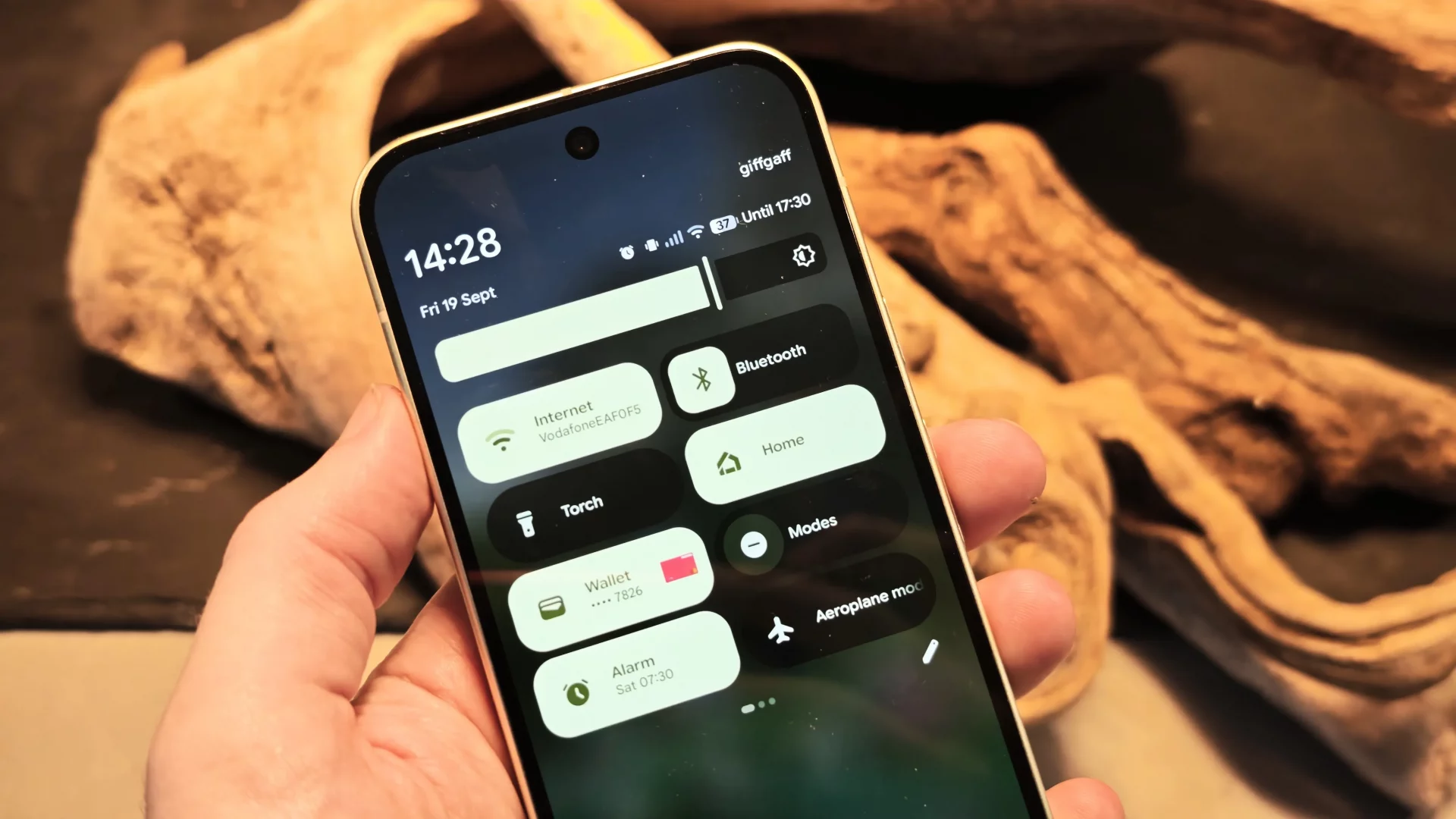 Android 17 станет «мутным», но вам это понравится: первые подробности о новом дизайне