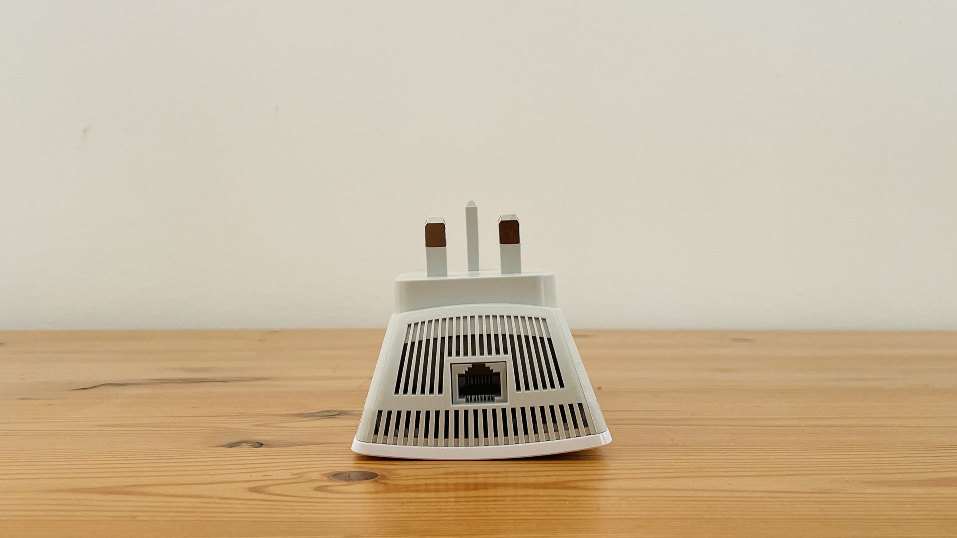 Обзор Asus RP-AX58: недорогой усилитель сигнала Wi-Fi 6 против «мертвых зон» картинка Asus RP-AX58 — Wi-Fi 6 расширитель сигнала | DGL.RU