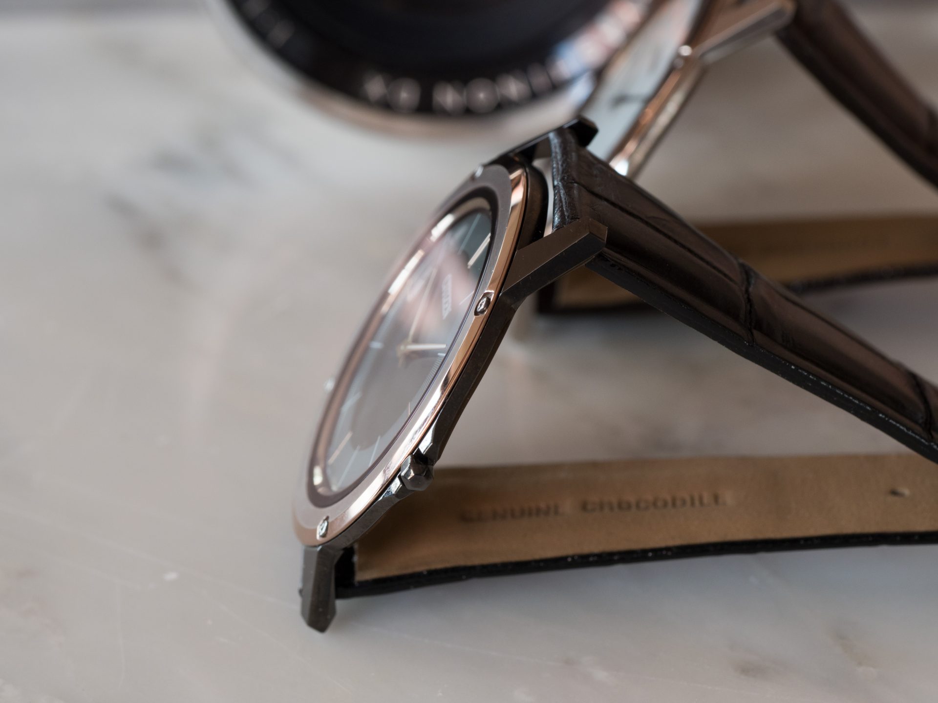 Обзор Citizen Eco-Drive One: самые тонкие часы, работающие от света картинка Citizen Eco-Drive One