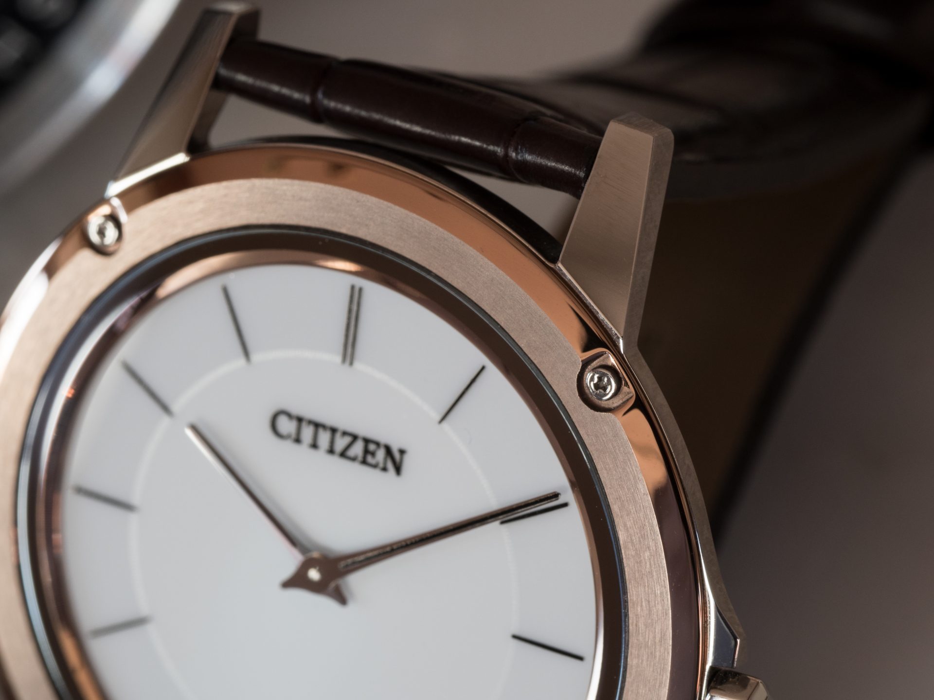 Обзор Citizen Eco-Drive One: самые тонкие часы, работающие от света картинка Citizen Eco-Drive One
