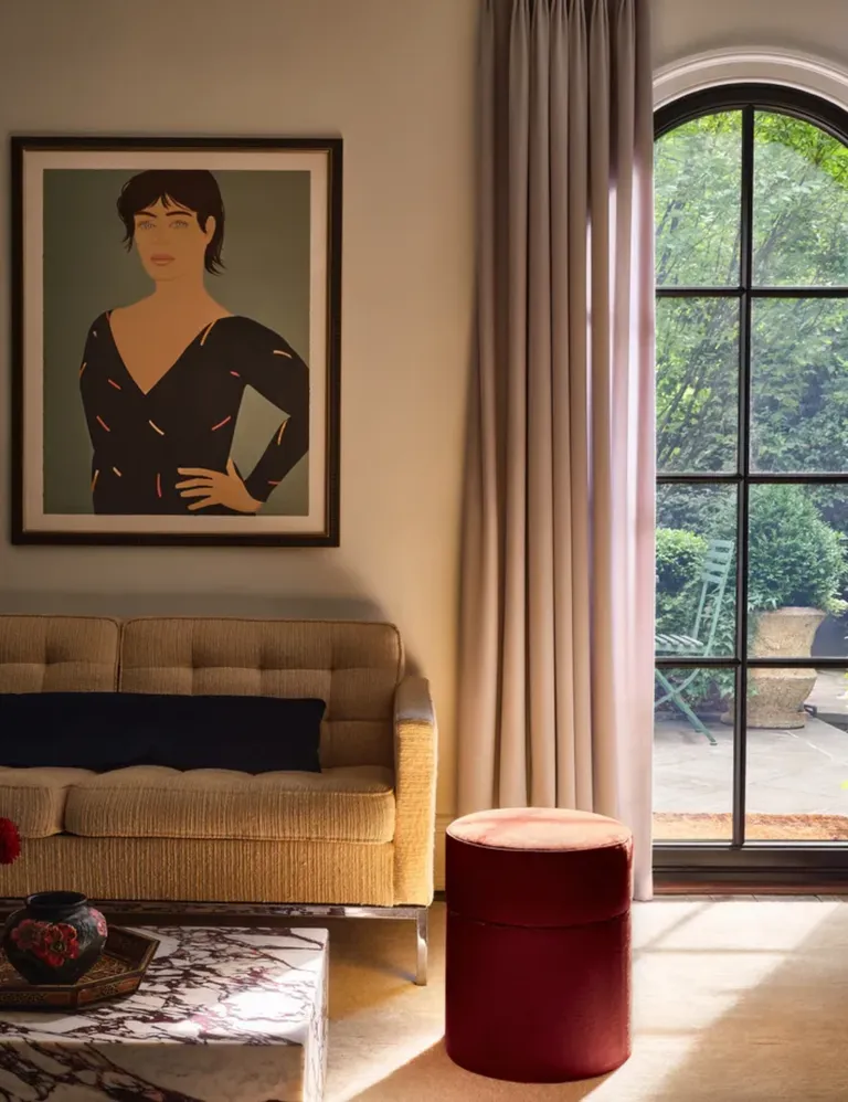 диван в интерьере