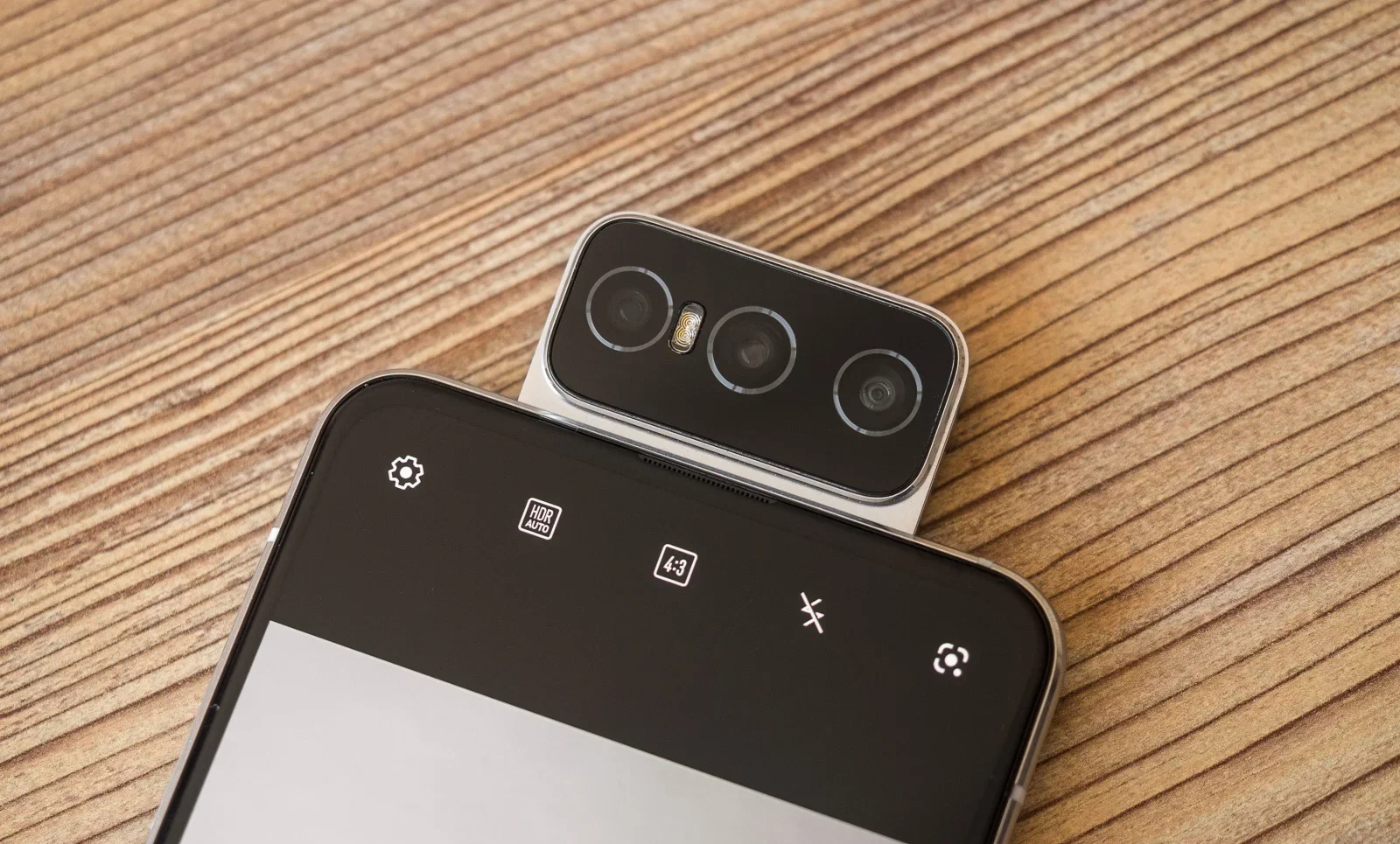 Смартфон-робот от Honor: слежка или инновация? | DGL.RU