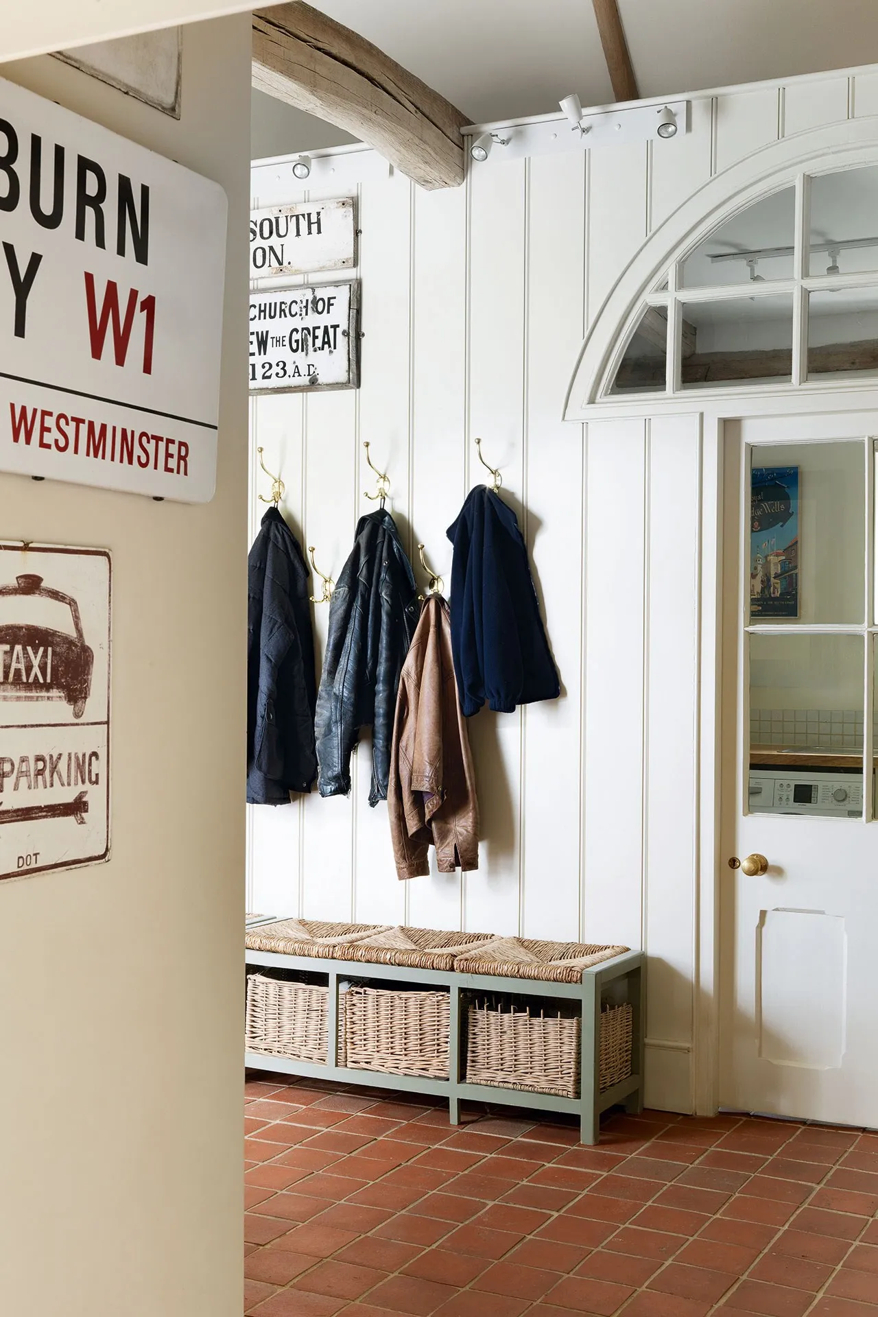 Дизайнеры знают секрет: «освещение стен» — это волшебство, которое меняет любое помещение картинка освещение в дизайне интерьера