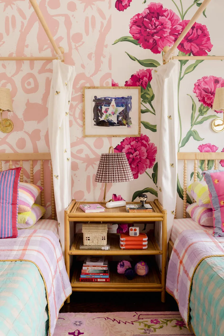 Детские рисунки на стене: милый хаос или признак дурного вкуса? картинка интерьер