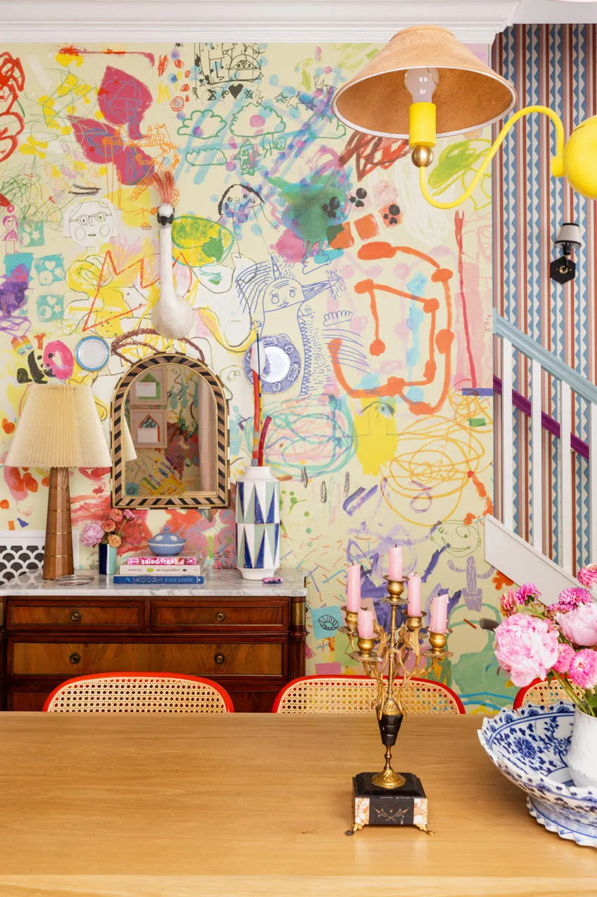 Детские рисунки на стене: милый хаос или признак дурного вкуса? картинка интерьер