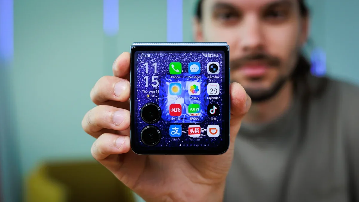 Кто сбежал с ринга? Очередной бренд сдался без боя из-за iPhone Fold