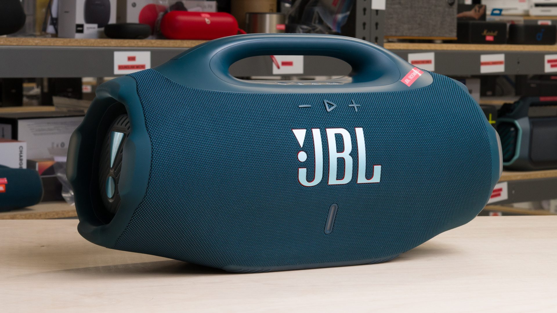 JBL Boombox 4