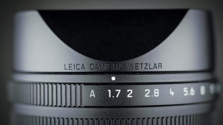 Камера Leica Q3 Monochrom как идеал уличного ЧБ | DGL.RU