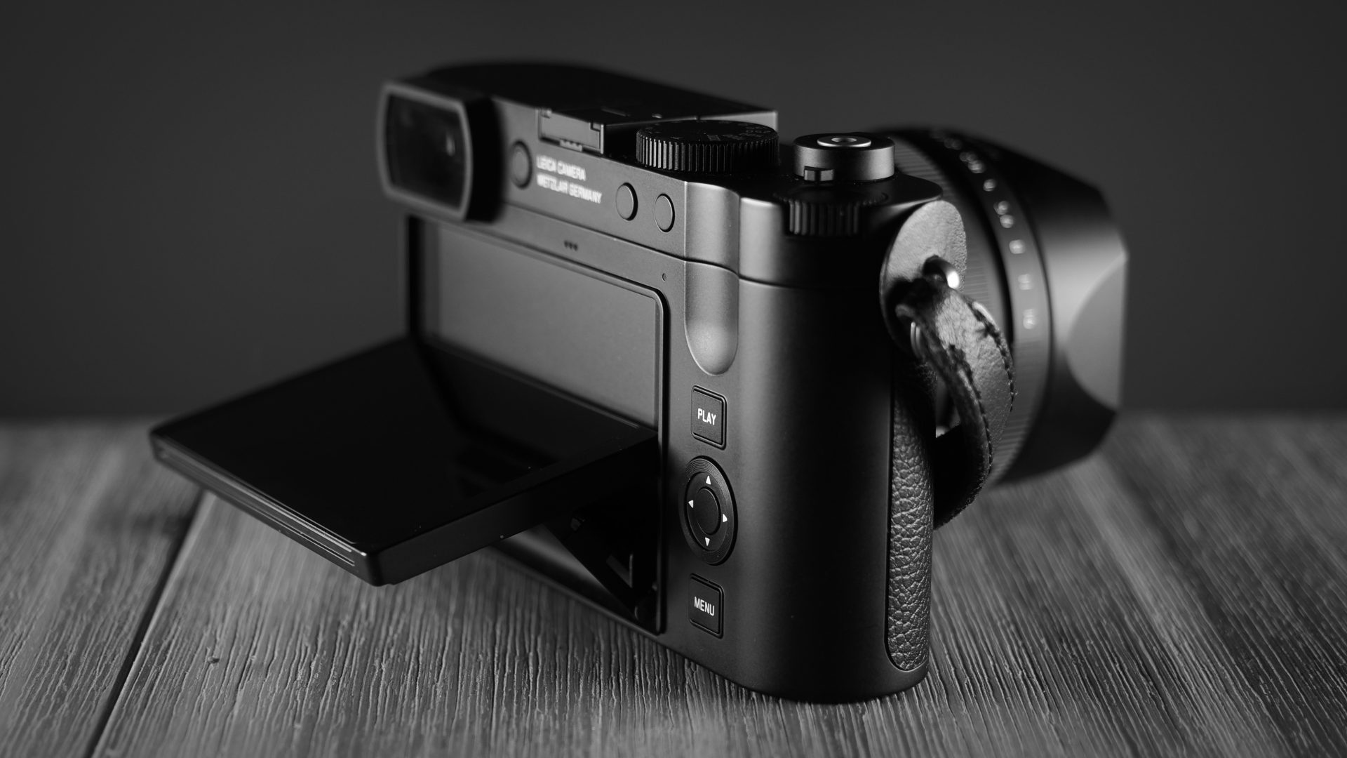 Камера Leica Q3 Monochrom как идеал уличного ЧБ | DGL.RU