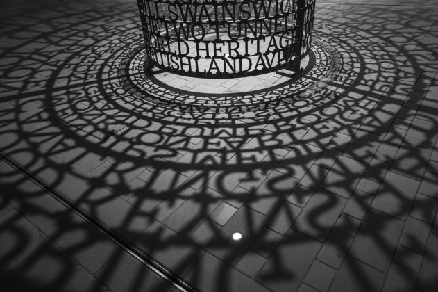 Камера Leica Q3 Monochrom как идеал уличного ЧБ | DGL.RU