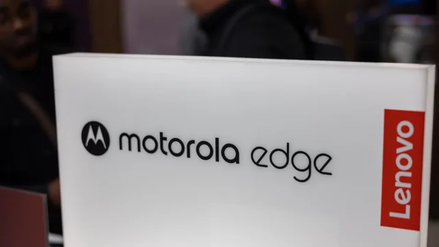 Смартфоны Motorola 2026: конвейер безумия | DGL.RU