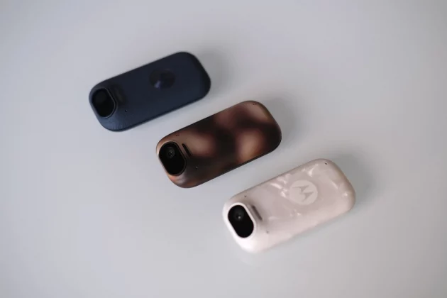 &laquo;Булавка&raquo; с искусственным интеллектом: Motorola готовит незаметный носимый гаджет