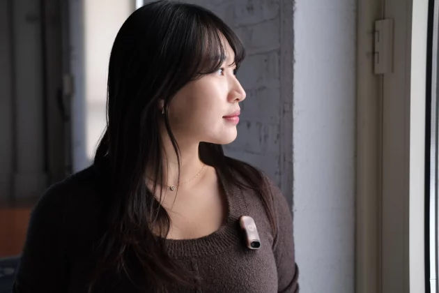 &laquo;Булавка&raquo; с искусственным интеллектом: Motorola готовит незаметный носимый гаджет