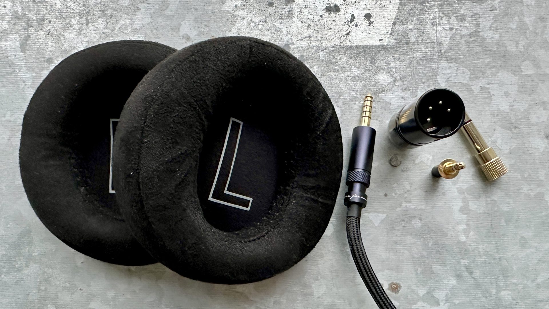 Обзор FiiO FT5: планарное магнитное совершенство картинка Наушники FiiO FT5: планарный звук без переплаты | DGL.RU