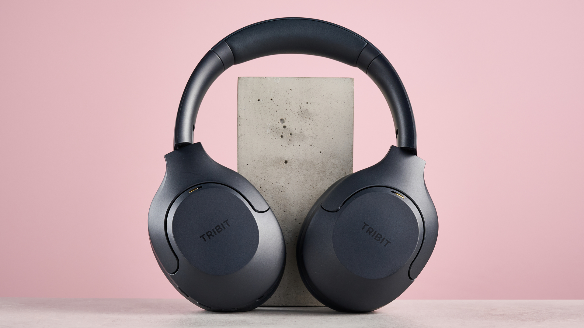 Обзор наушников Tribit QuietPlus 81: 110 часов работы от батареи картинка Наушники Tribit QuietPlus 81 удивляют батареей | DGL.RU