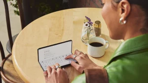 Новые Motorola Razr Fold и Signature: Убийцы флагманов или громкий провал?