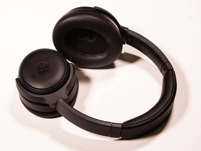 Обзор наушников Урал Молот Н130 премиальный звук и впечатляющая автономность (2) Наушники Урал Молот Н130: 130 часов звука и ANC | DGL.RU