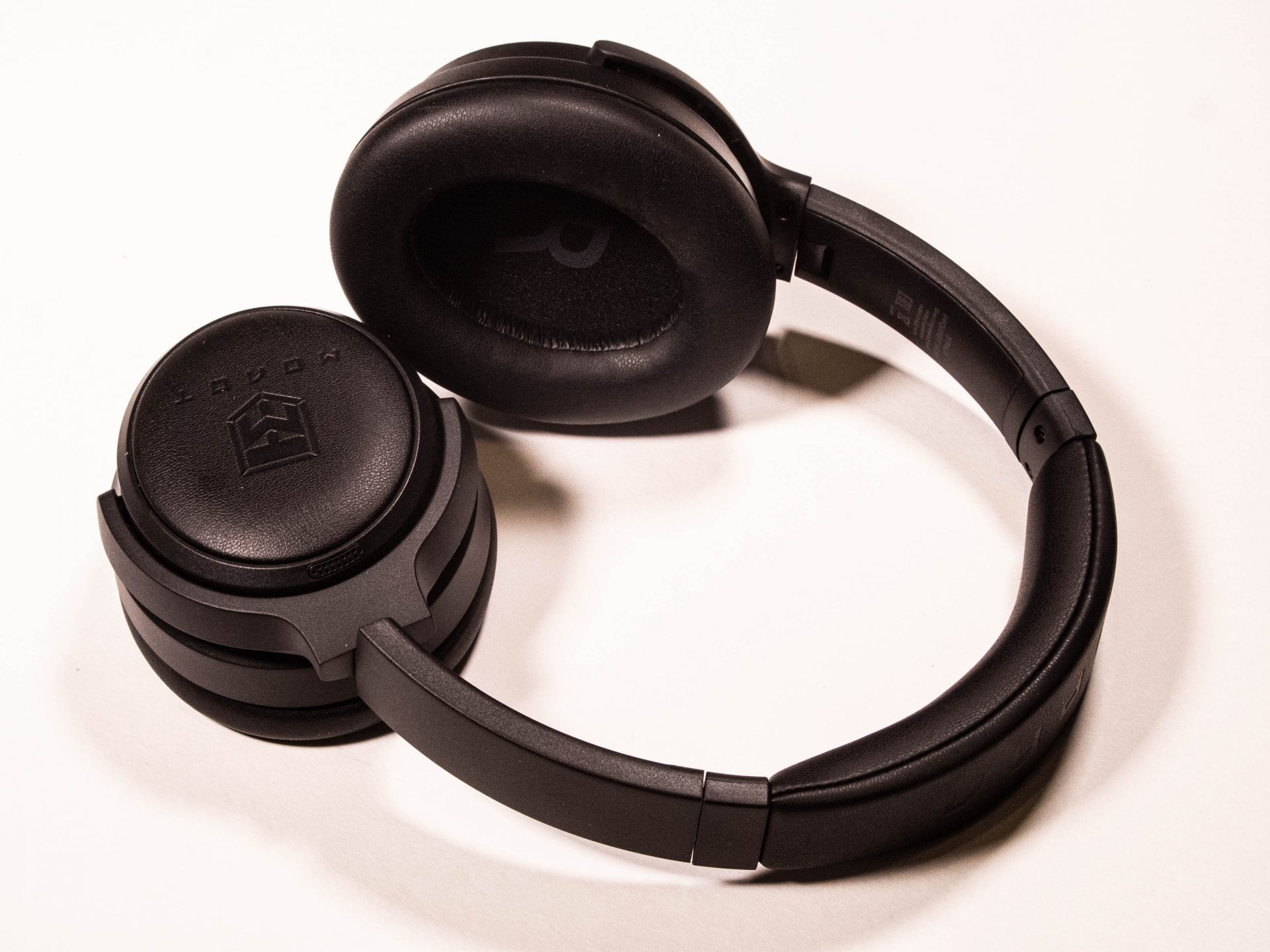 Обзор наушников Урал Молот Н130: премиальный звук и впечатляющая автономность