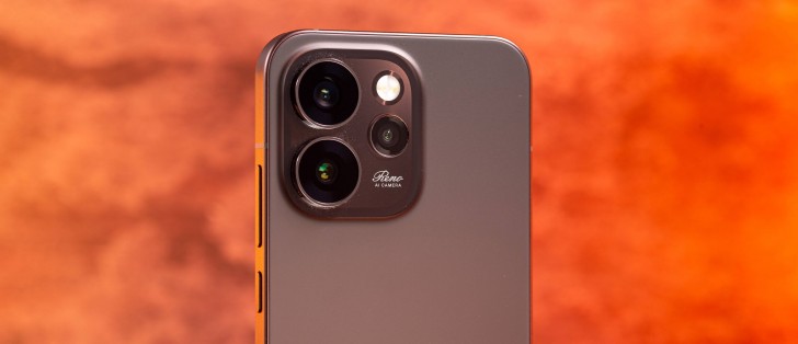 Oppo Reno15 Pro Mini: редкий компактный смартфон флагманского уровня