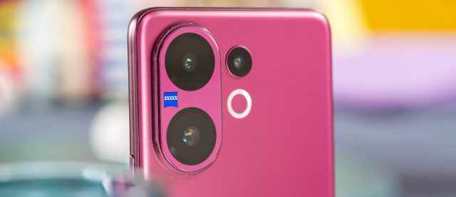 Смартфон Vivo V70 с оптикой Zeiss: дата выхода | DGL.RU