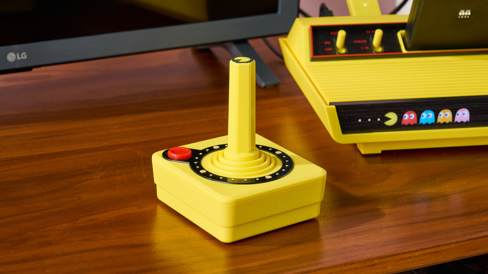 Приставка Atari 2600+ Pac-Man Edition | DGL.RU