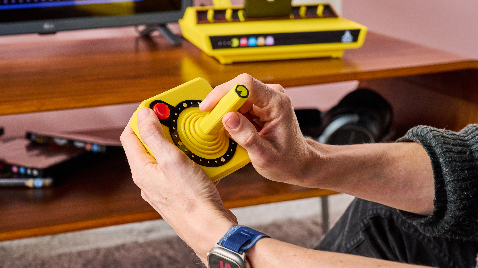 Приставка Atari 2600+ Pac-Man Edition | DGL.RU